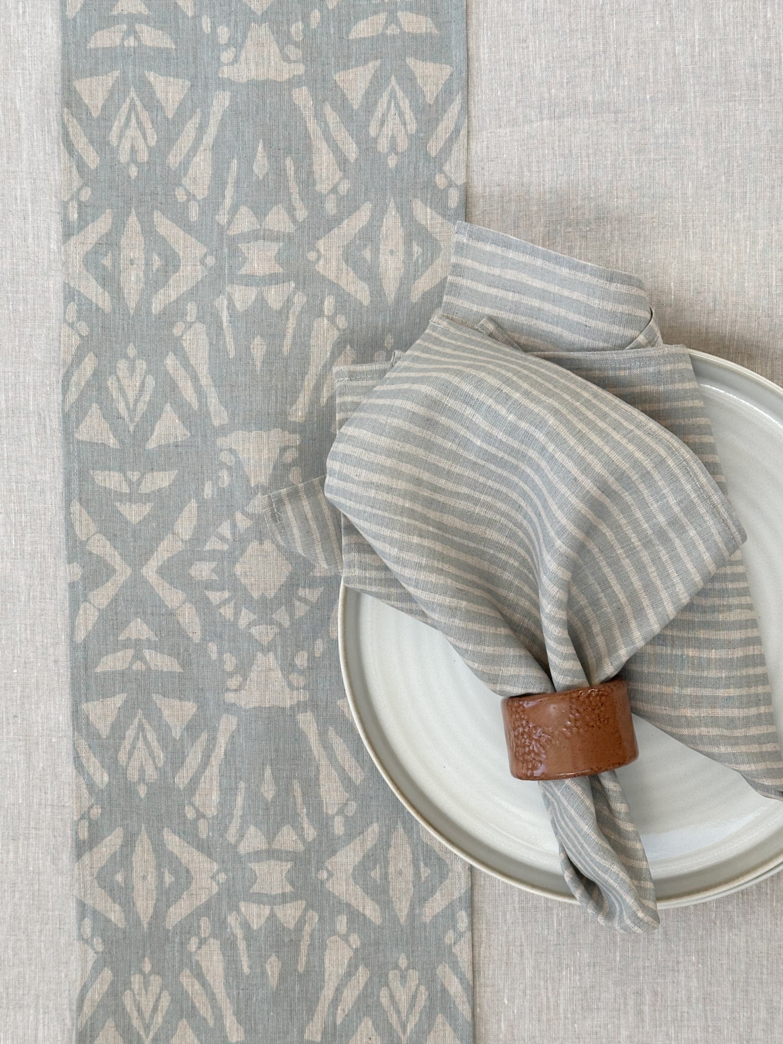 Festremsa Linblomma, Disblå