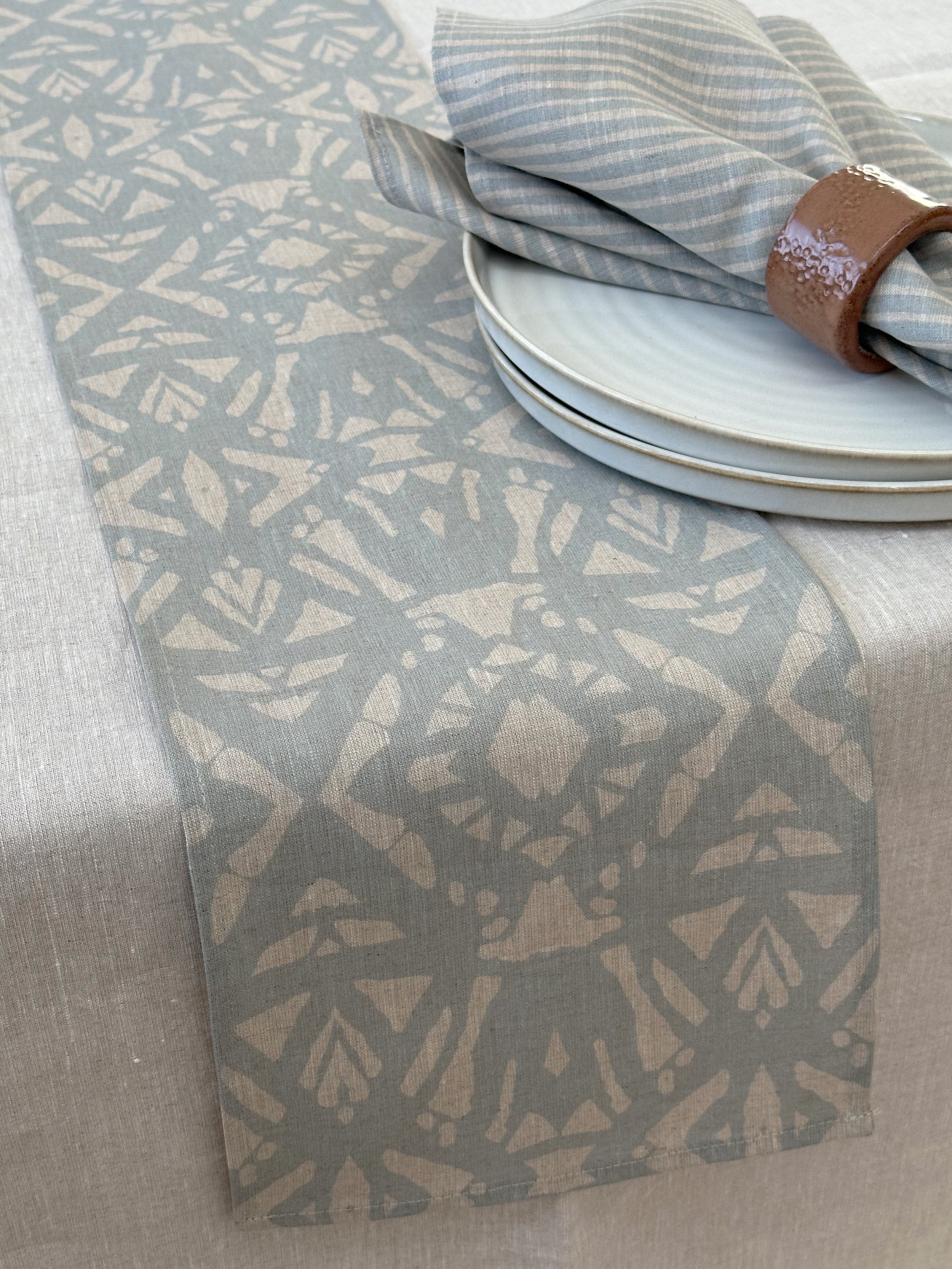 Festremsa Linblomma, Disblå