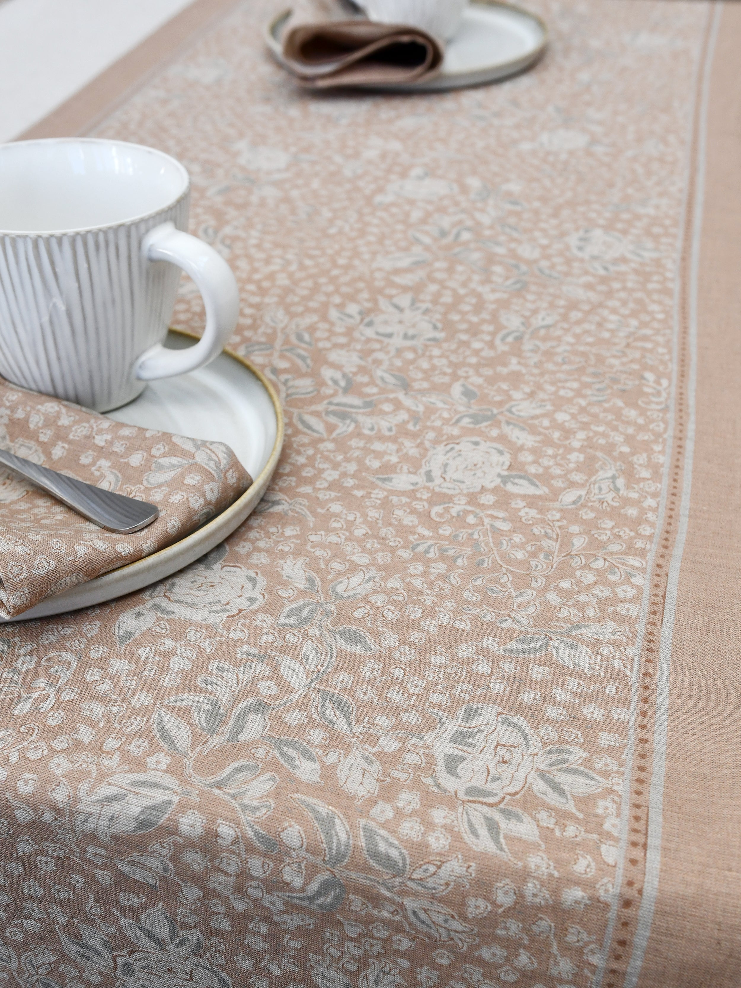 Bordslöpare Brudslöja - Lera