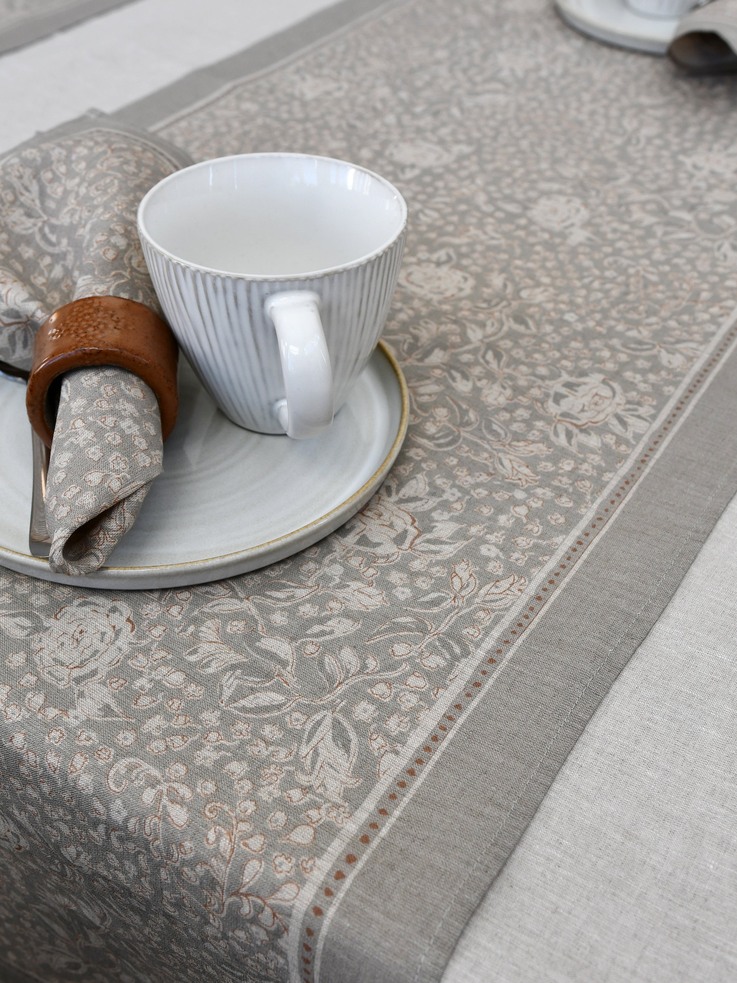 Bordslöpare Brudslöja - Skiffergrön