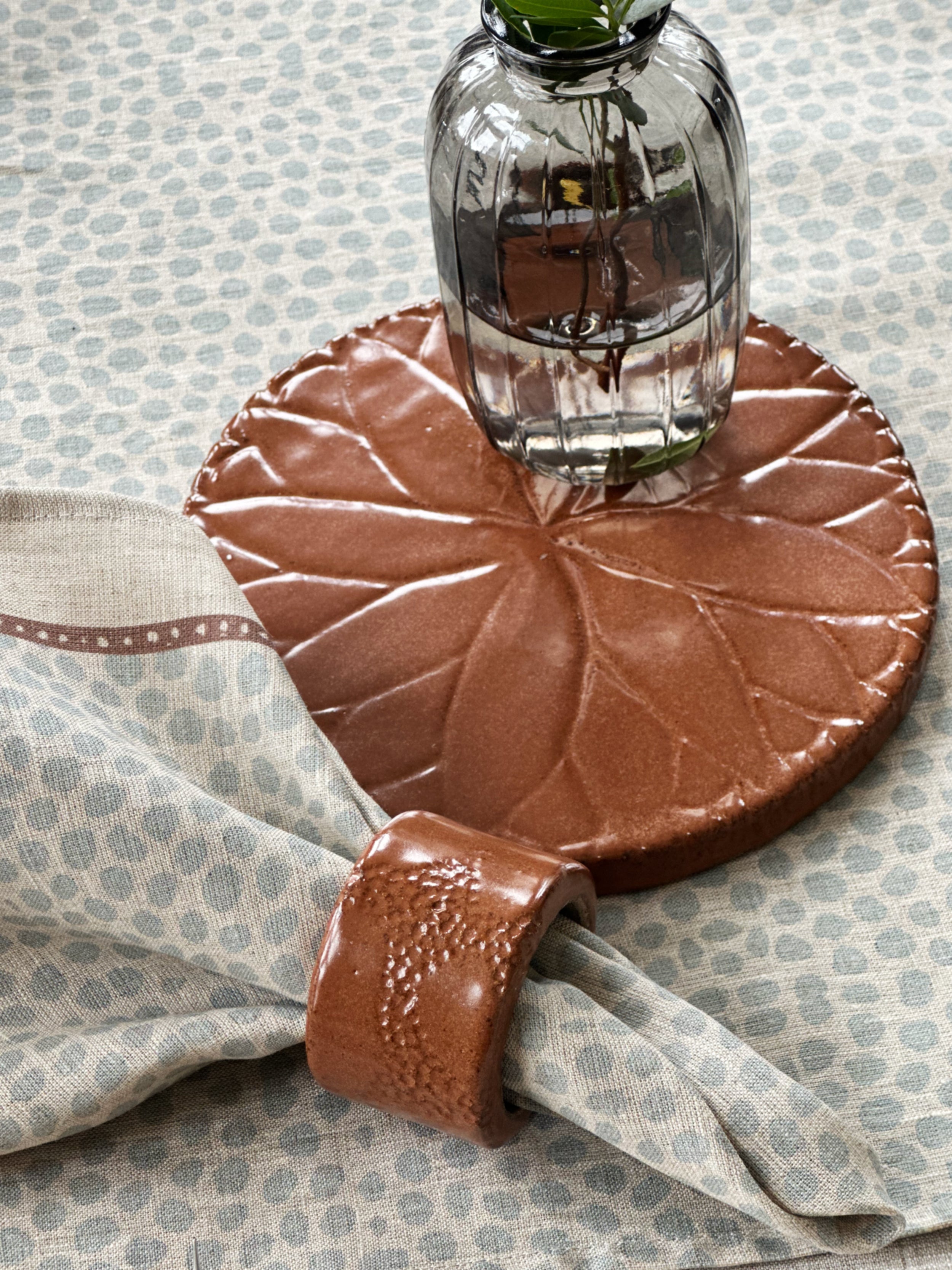 Vasunderlägg Inga - Brun